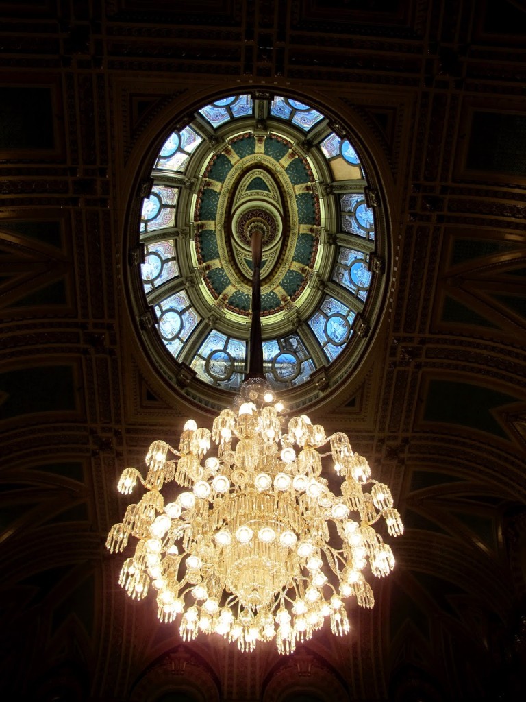 wpid-Chandelier-Vestibule-Sydney-Town-Hall.JPG